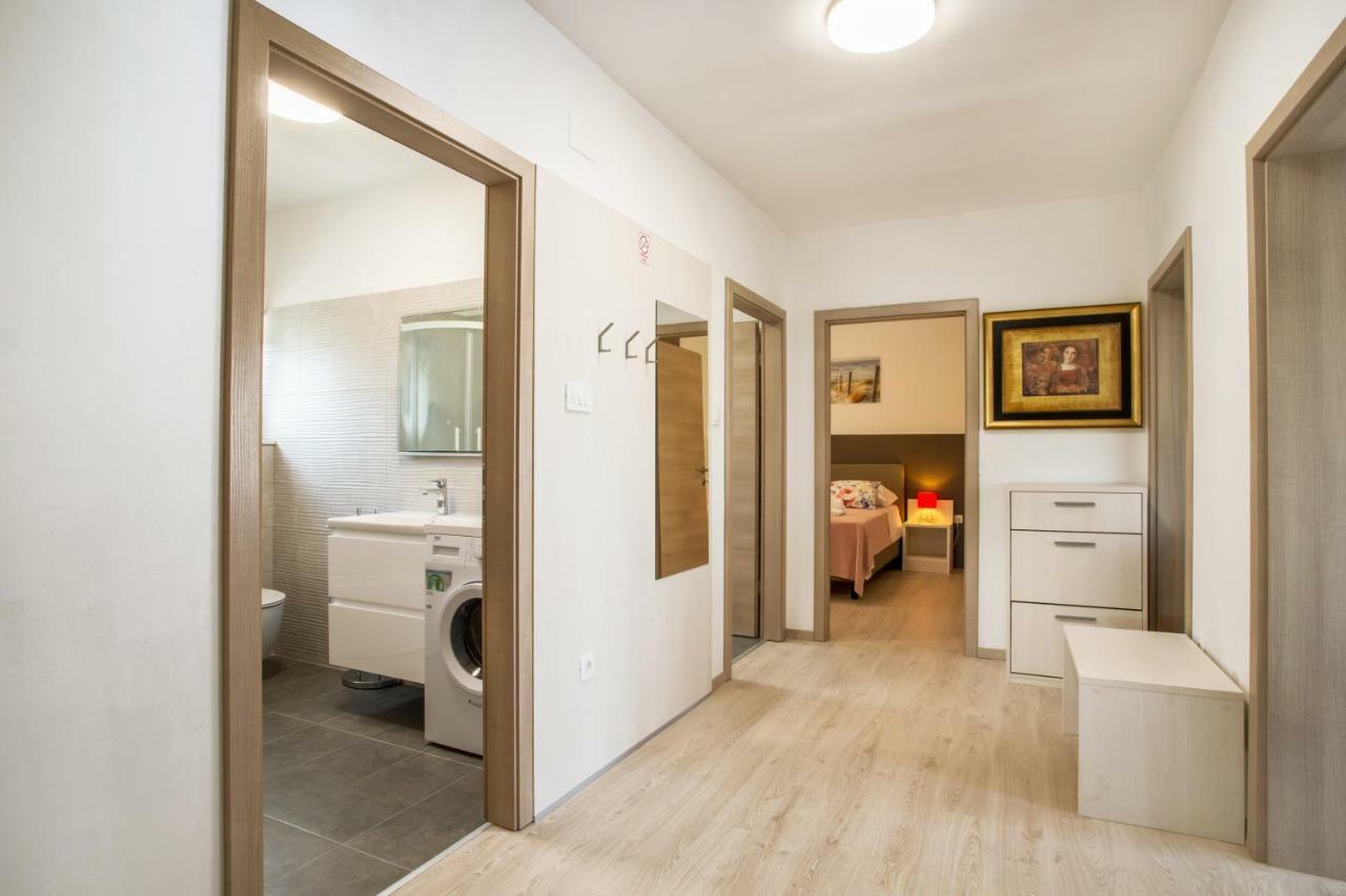 Ac Apartment With 2 Bedrooms And 2 Bathrooms-Free Private Parking Split Exteriör bild